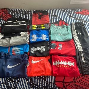 Boys Nike Dri-Fit tops 4/5